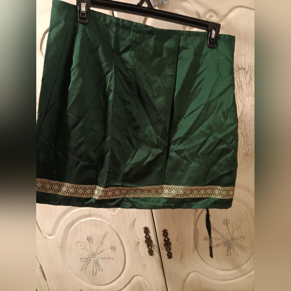 Thai 100% Silk Green Wrap Skirt